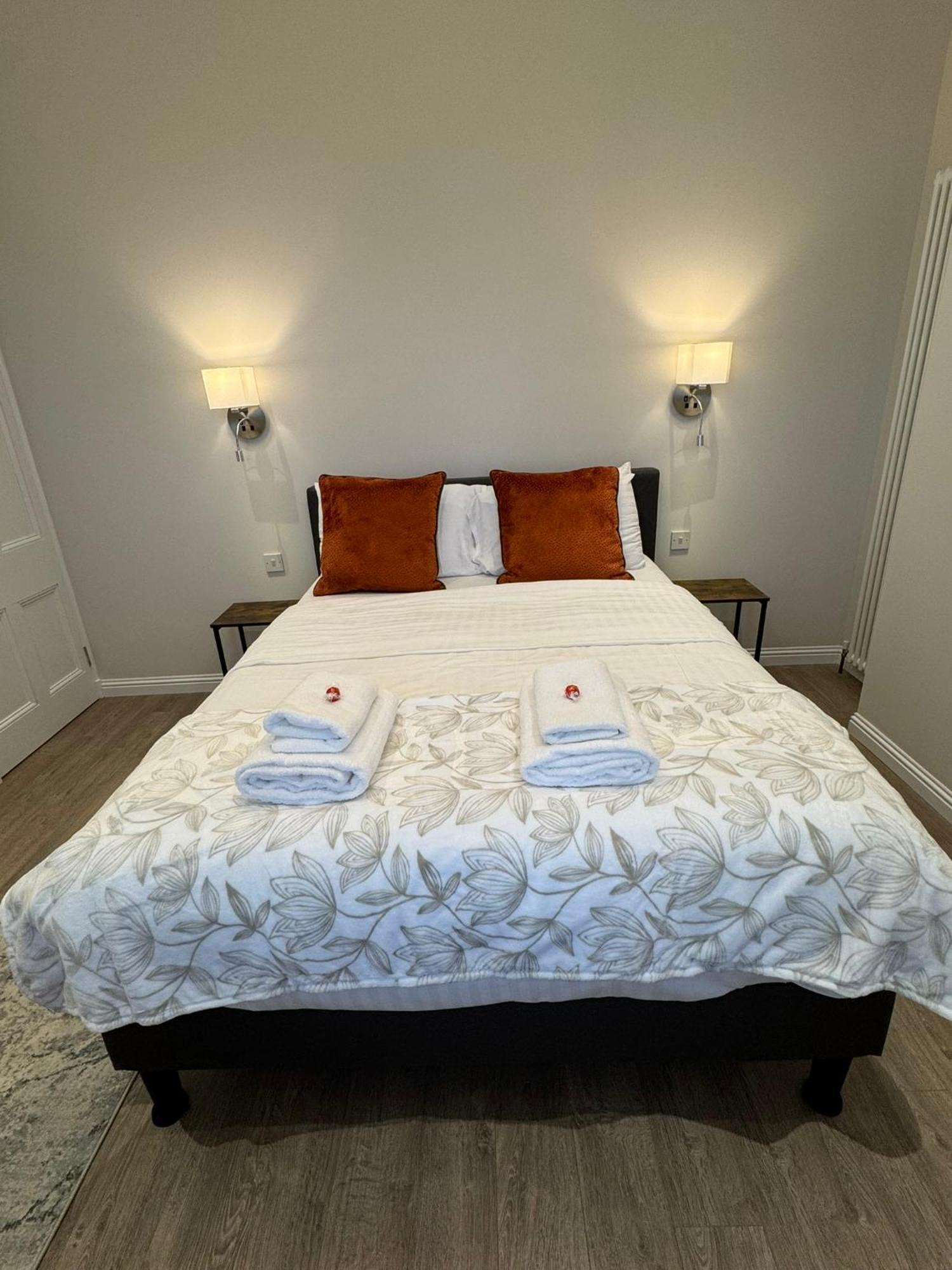 Luxury 2 Bedroom Cottage West Calder Extérieur photo